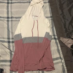 Women’s pullover hoodie